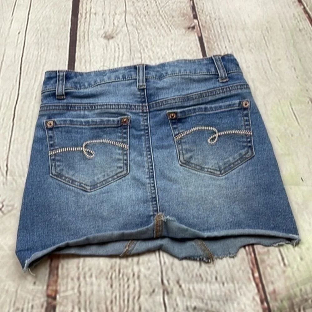 UEC Justice raw hem denim jeans skirt size 8